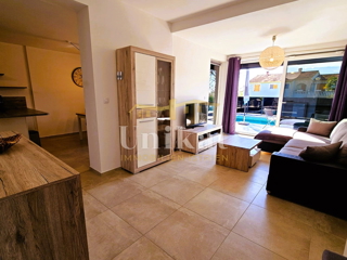 Appartamento con piscina privata - 2 camere da letto